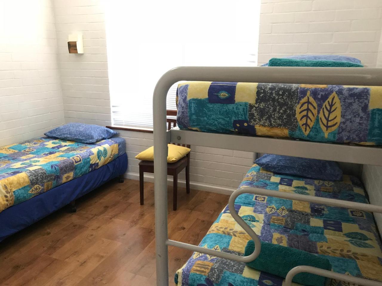 Shark Bay Seafront Apartments Denham Zewnętrze zdjęcie